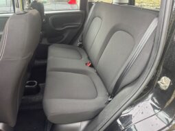 
										FIAT Panda 1.0cc Hybrid 70cv MY23 full									