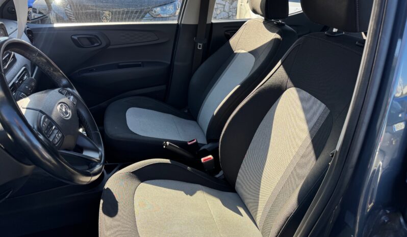 
								HYUNDAI I10 1.0cc 67cv ADVANCED PLUS PACK full									