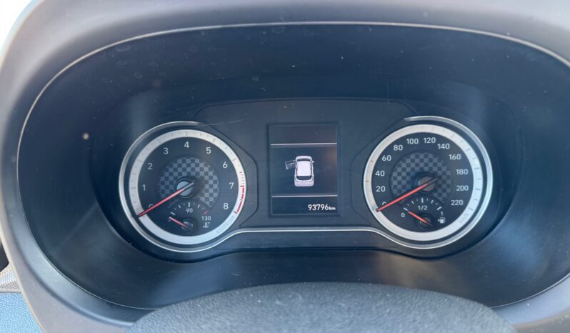 
								HYUNDAI I10 1.0cc 67cv ADVANCED PLUS PACK full									