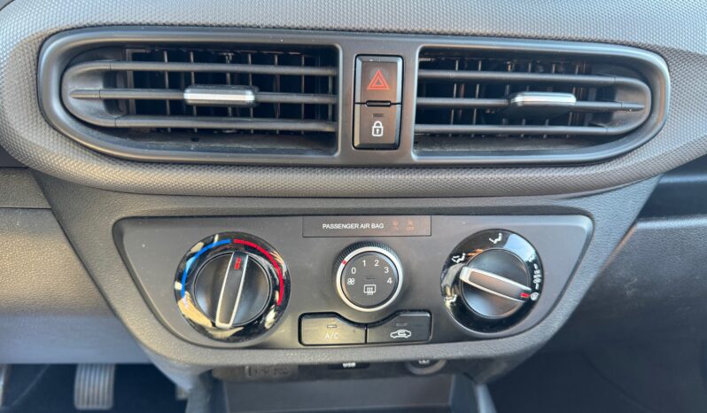 
								HYUNDAI I10 1.0cc 67cv ADVANCED PLUS PACK full									