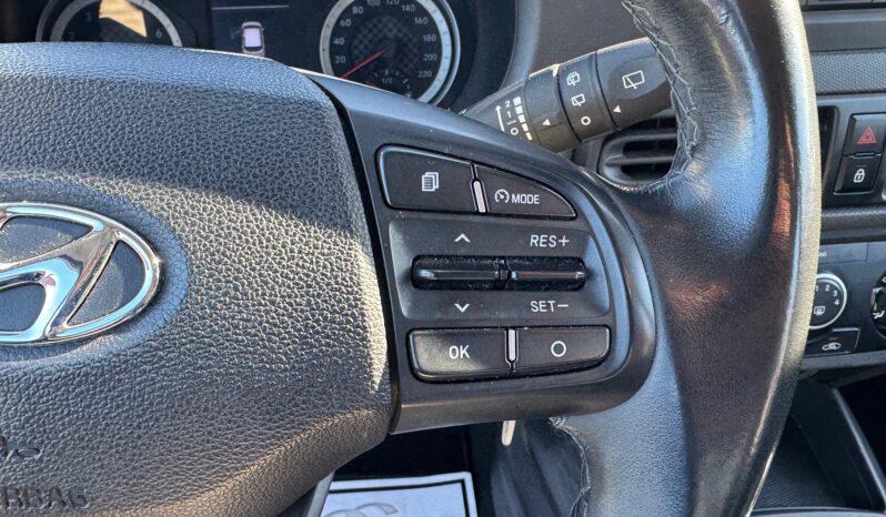 
								HYUNDAI I10 1.0cc 67cv ADVANCED PLUS PACK full									