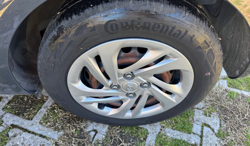 
								HYUNDAI I10 1.0cc 67cv ADVANCED PLUS PACK full									