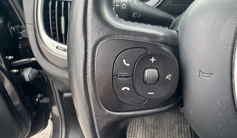 
								FIAT 500L 1.3cc M-JET 85cv Pop Star full									