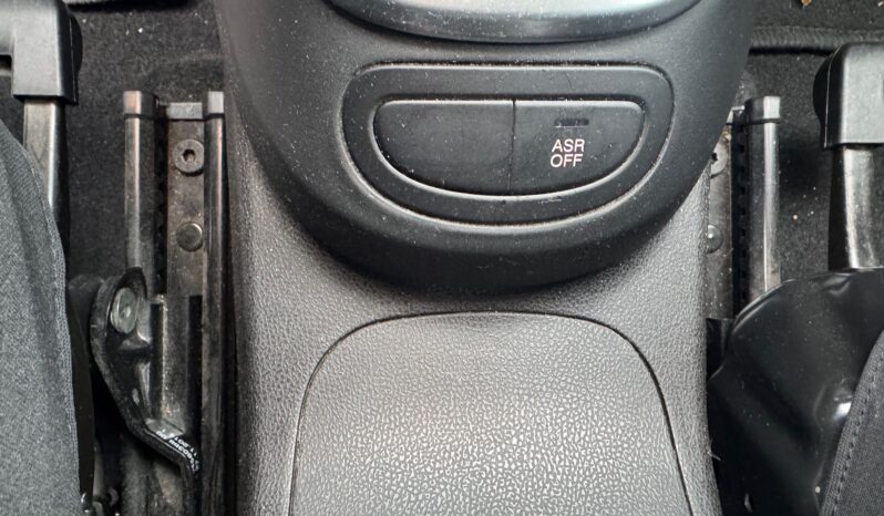 
								FIAT 500L 1.3cc M-JET 85cv Pop Star full									