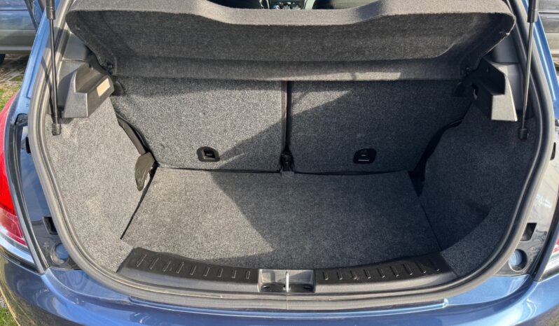 
								LANCIA YPSILON 1.0cc 70cv MHEV GOLD full									