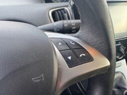 
										LANCIA YPSILON 1.0cc 70cv MHEV GOLD full									