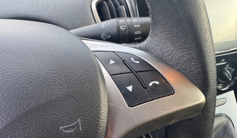 
								LANCIA YPSILON 1.0cc 70cv MHEV GOLD full									