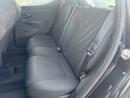 
										LANCIA YPSILON 1.0cc 70cv MHEV GOLD full									