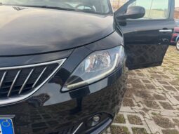 
										LANCIA YPSILON 1.0cc 70cv MHEV GOLD full									