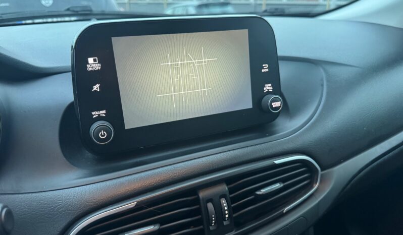 
								FIAT Tipo 1.0cc GPL 100cv Station Wagon full									