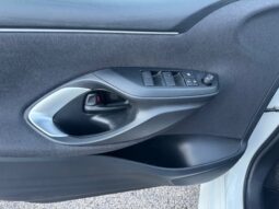 
										Toyota Yaris 1.5cc HEV Full Hybrid 116cv Active full									