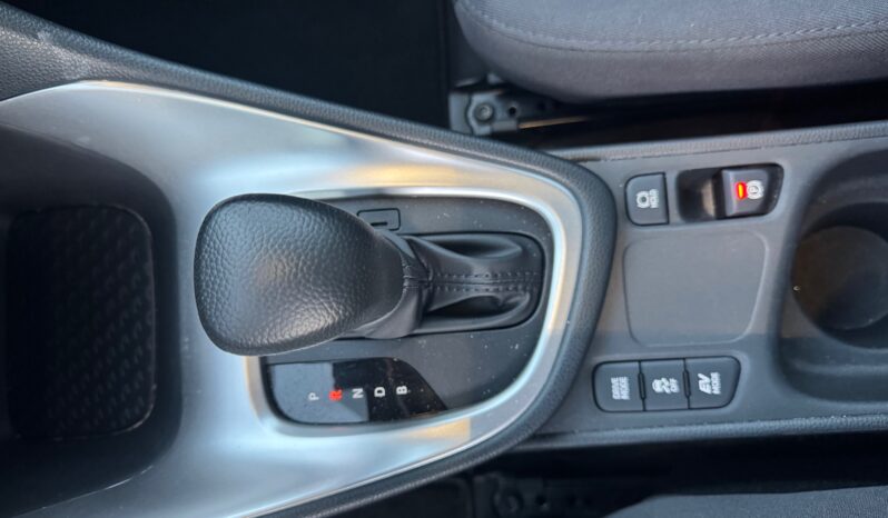 
								Toyota Yaris 1.5cc HEV Full Hybrid 116cv Active full									