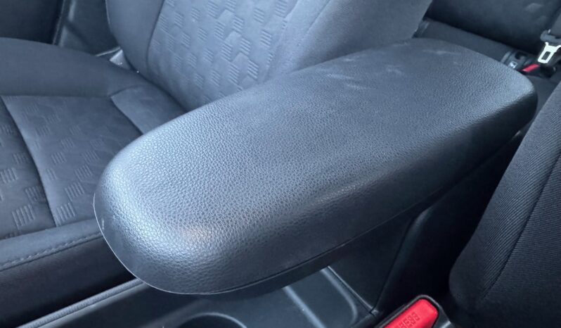 
								Toyota Yaris 1.5cc HEV Full Hybrid 116cv Active full									