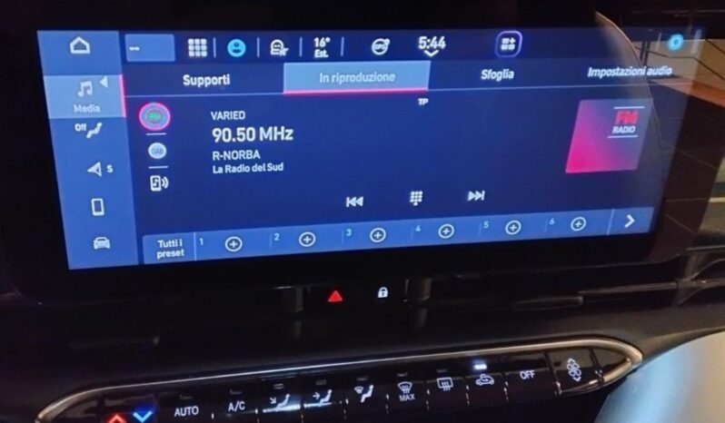 
								FIAT La Nuova 500e 320 42 kWh Icon full									