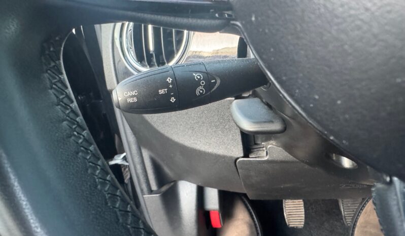 
								FIAT 500 1.0cc Hybrid 70cv Dolcevita full									