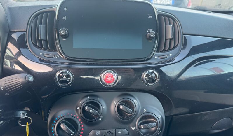 
								FIAT 500 1.0cc Hybrid 70cv Dolcevita full									