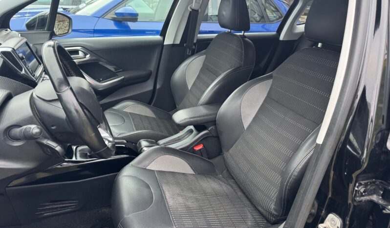
								PEUGEOT 2008 1.5cc BlueHDi 102cv Allure Pack full									