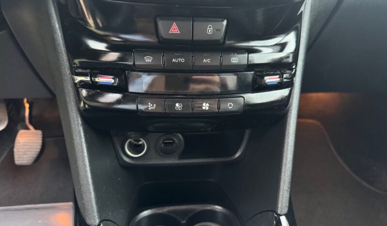 
								PEUGEOT 2008 1.5cc BlueHDi 102cv Allure Pack full									