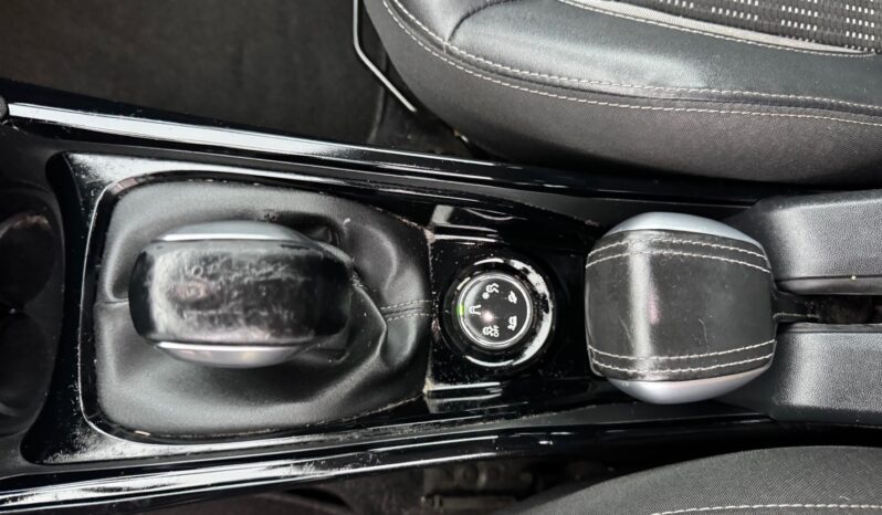 
								PEUGEOT 2008 1.5cc BlueHDi 102cv Allure Pack full									