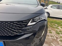 
										PEUGEOT 3008 1.2cc PureTech 130cv S&S GT full									