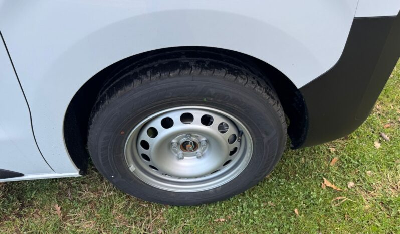 
								FIAT Scudo Serie 3 1.5cc Diesel 120cv Van M full									