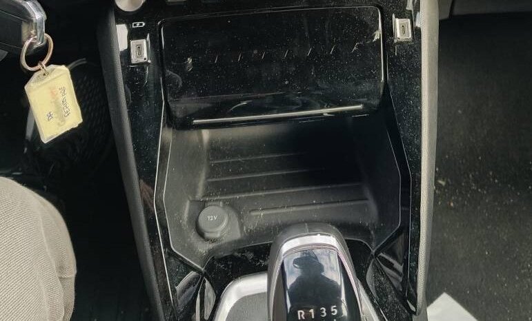 
								PEUGEOT 2008 1.2 Puretech 130cv S&S ALLURE full									