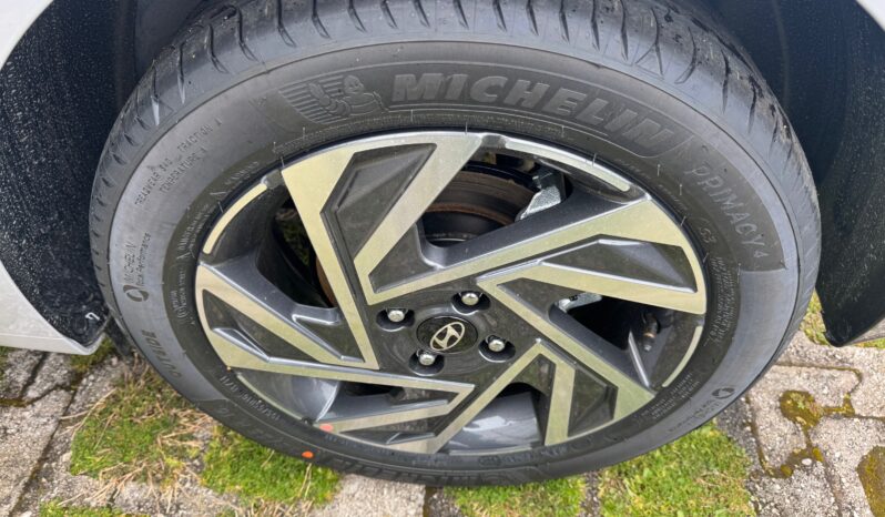 
								Hyundai I20 1.0cc T-GDI 90cv DCT Connectline full									