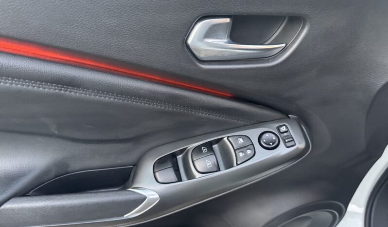 
								NISSAN JUKE 1.0cc DIG-T 114cv N-CONNECTA full									