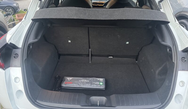 
								NISSAN JUKE 1.0cc DIG-T 114cv N-CONNECTA full									