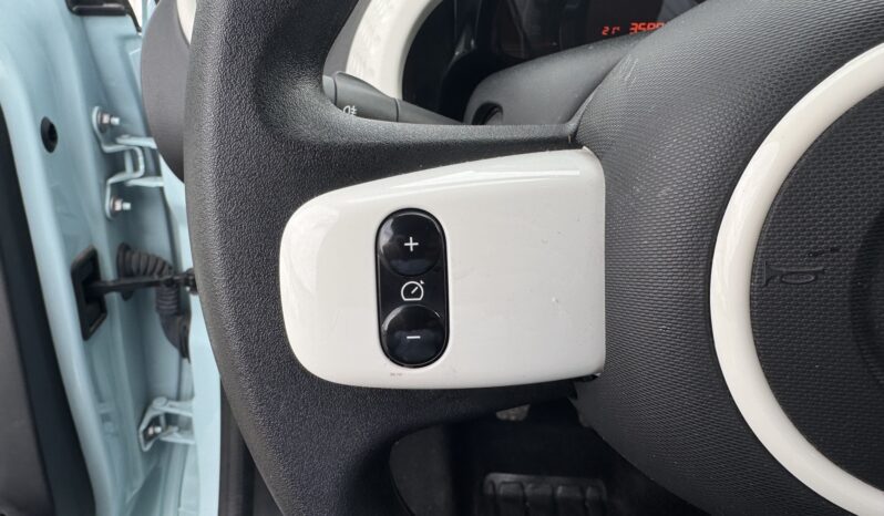 
								RENAULT Twingo 1.0cc sce 65cv Equilibre full									