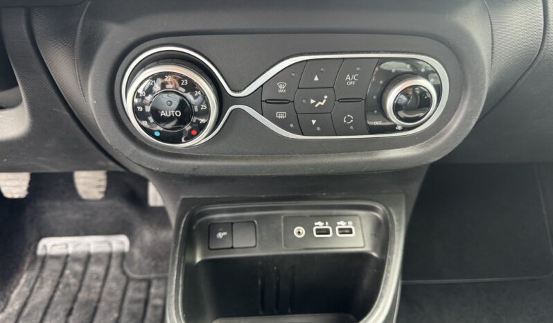 
								RENAULT Twingo 1.0cc sce 65cv Equilibre full									