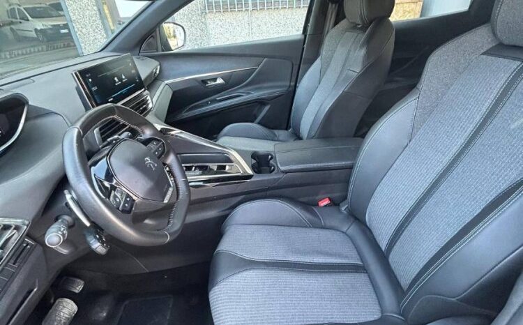 
								Peugeot 3008 1.5cc BlueHdi 130cv S&S EAT8 ALLURE PACK full									
