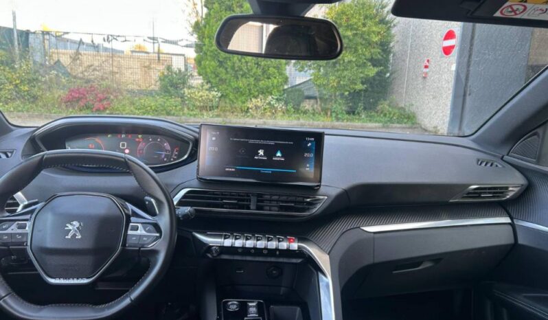 
								Peugeot 3008 1.5cc BlueHdi 130cv S&S EAT8 ALLURE PACK full									