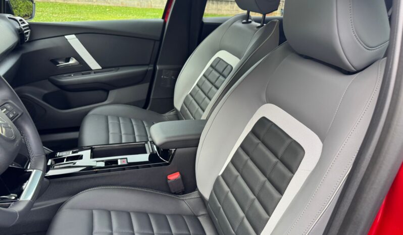 
								CITROEN C4 1.2cc Hybrid 145cv e-dcs6 Max full									