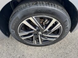 
										PEUGEOT 208 1.2cc PureTech 100cv S&S Allure full									