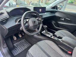 
										PEUGEOT 208 1.2cc PureTech 100cv S&S Allure full									
