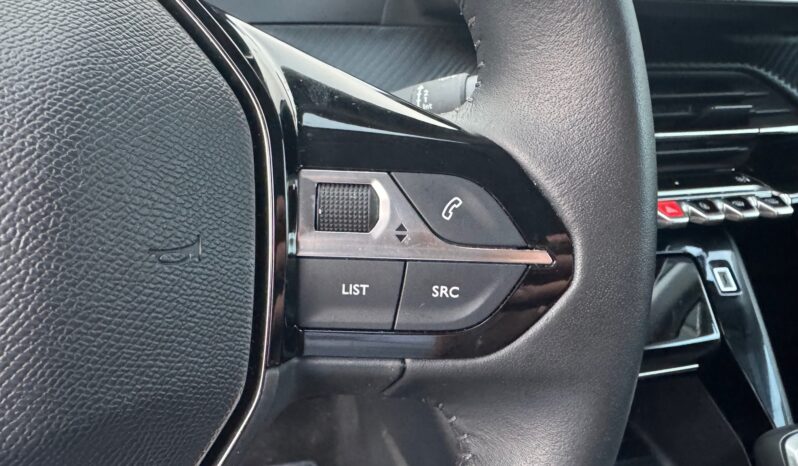 
								PEUGEOT 208 1.2cc PureTech 100cv S&S Allure full									