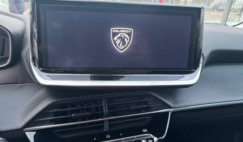 
								PEUGEOT 208 1.2cc PureTech 100cv S&S Allure full									