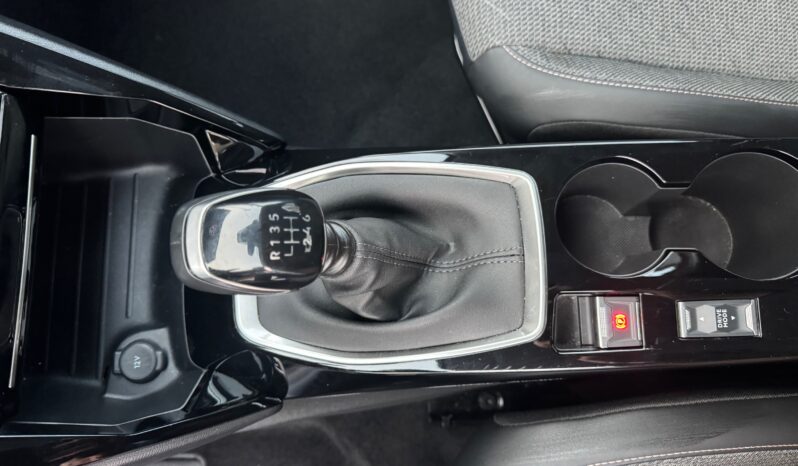 
								PEUGEOT 208 1.2cc PureTech 100cv S&S Allure full									