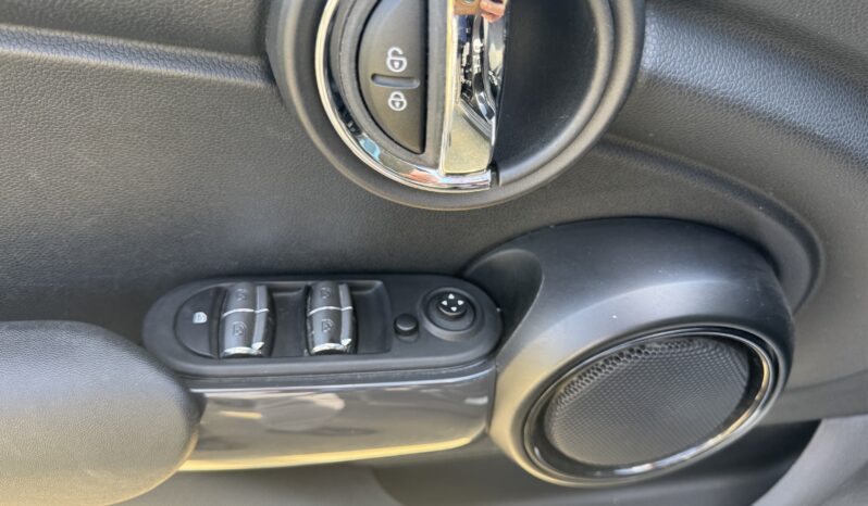 
								MINI ONE 1.5cc 75cv 5 Porte BRAKER STREE full									