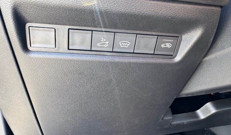 
								Jeep New Compass 1.2cc E-Hybrid 145cv Edct6 First Edition full									