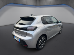 
										PEUGEOT 208 1.2cc PureTech 100cv S&S Allure full									