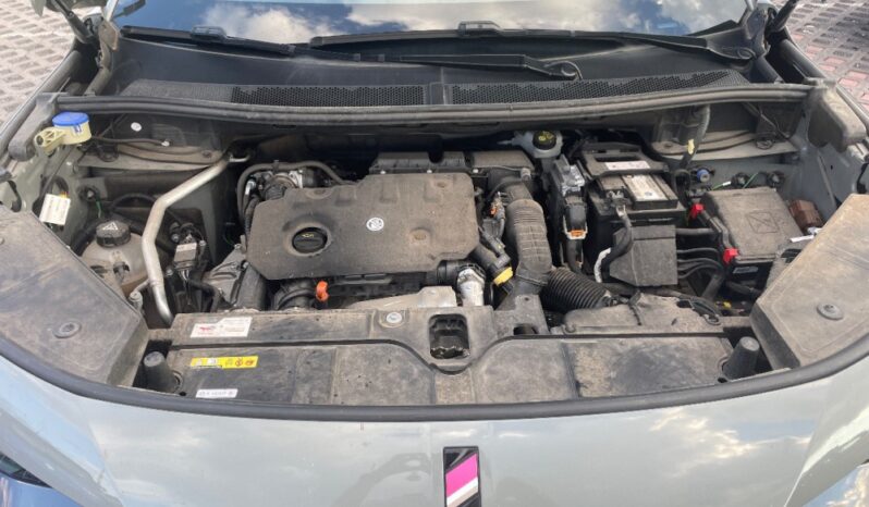 
								DS DS7 1.5cc BlueHDi 130cv Auto. PERFORMANCE LINE + full									