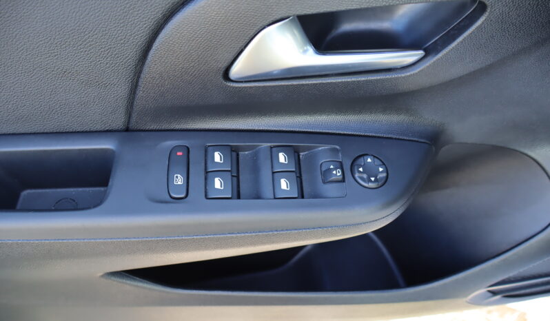 
								Opel New Corsa 1.2cc 100cv AT8 GS full									
