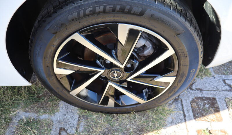 
								Opel New Corsa 1.2cc 100cv AT8 GS full									