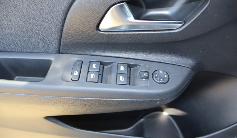 
								Opel New Corsa 1.2cc 100cv GS full									