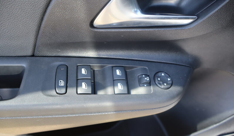 
								Opel New Corsa 1.2cc 100cv GS full									