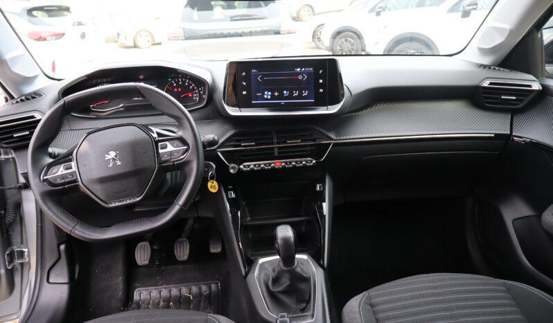 
								Peugeot 208 1.2cc 75cv S&S 5 Porte Style full									