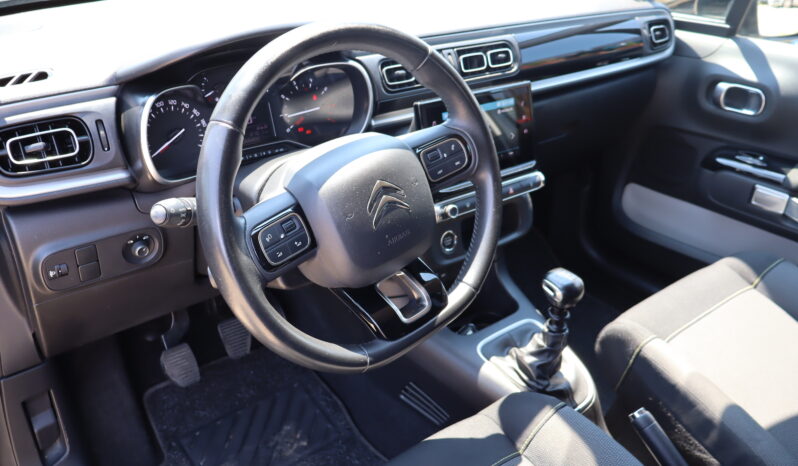 
								CITROEN C3 1.2cc 110cv 5P SHINE full									