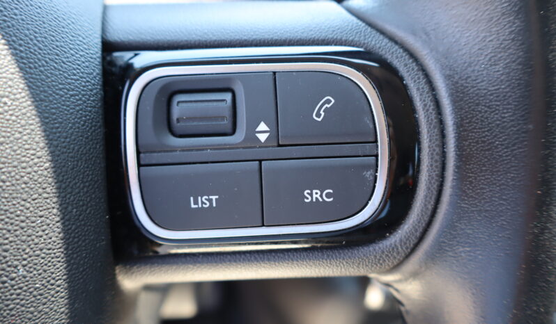 
								CITROEN C3 1.2cc 110cv 5P SHINE full									